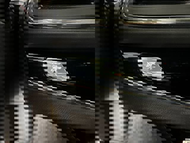 Certified 2024 Buick Enclave Avenir w/ Avenir Technology Package image 17