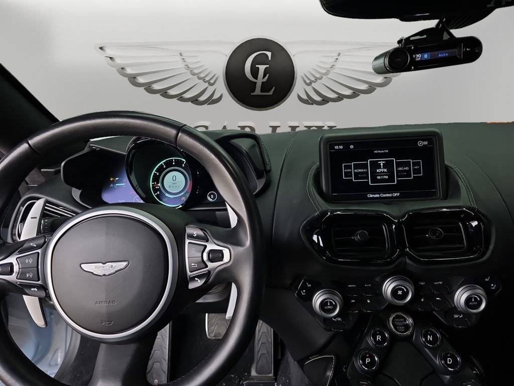 Used 2020 Aston Martin V8 Vantage Coupe image 11