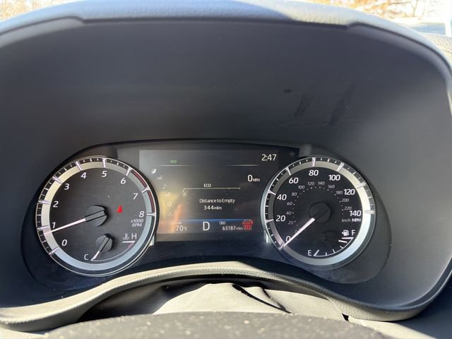 Used 2024 Toyota Highlander LE image 29