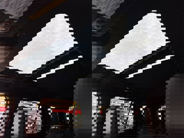 Used 2025 Ford Explorer Platinum w/ LUX Leather Package image 25