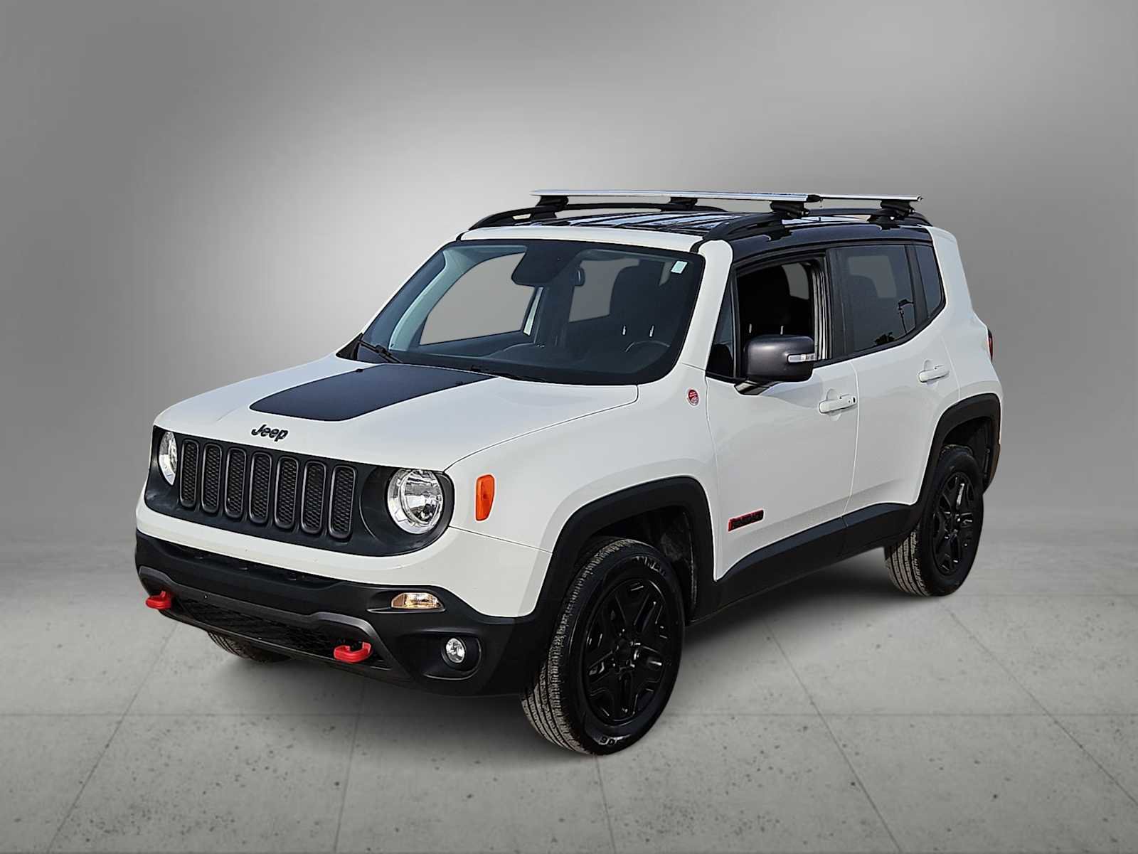 Used 2018 Jeep Renegade Trailhawk w/ Cold Weather Group II image 4
