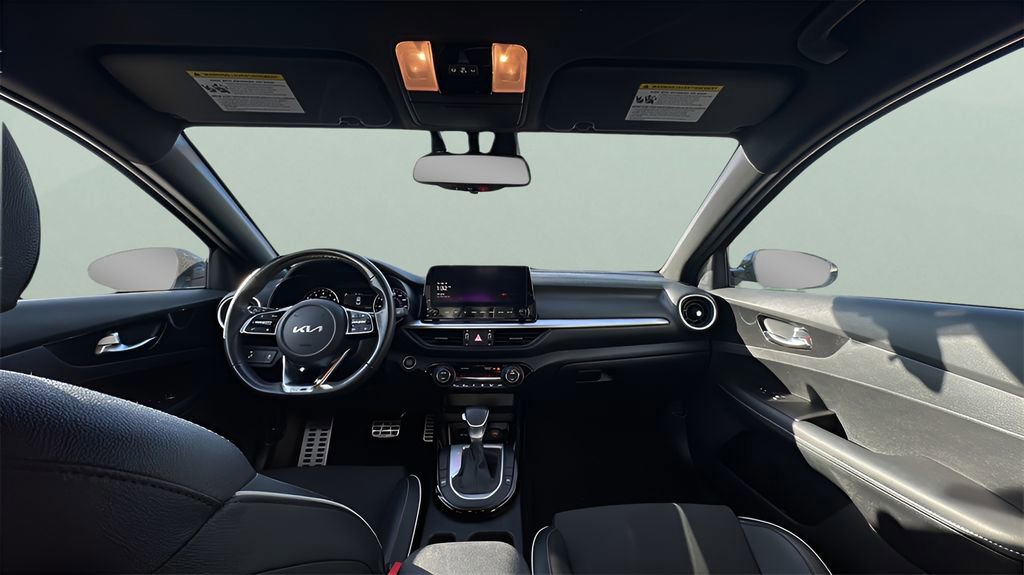 Used 2023 Kia Forte GT-Line w/ GT-Line Technology Package image 22