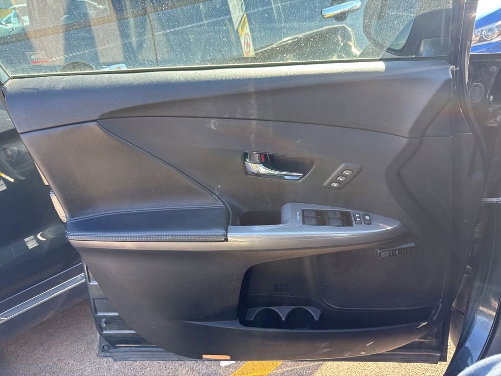 Used 2014 Toyota Venza Limited w/ Tow Prep Package image 9