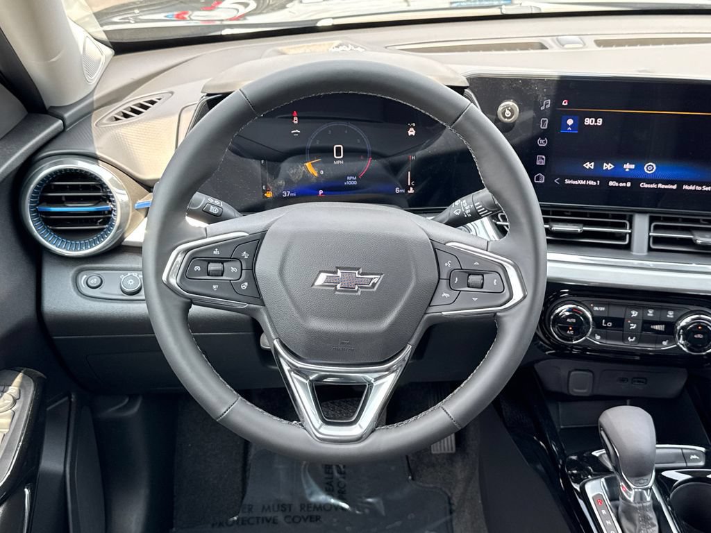 New 2026 Chevrolet Trax LT w/ Driver Confidence Package FWD image 24