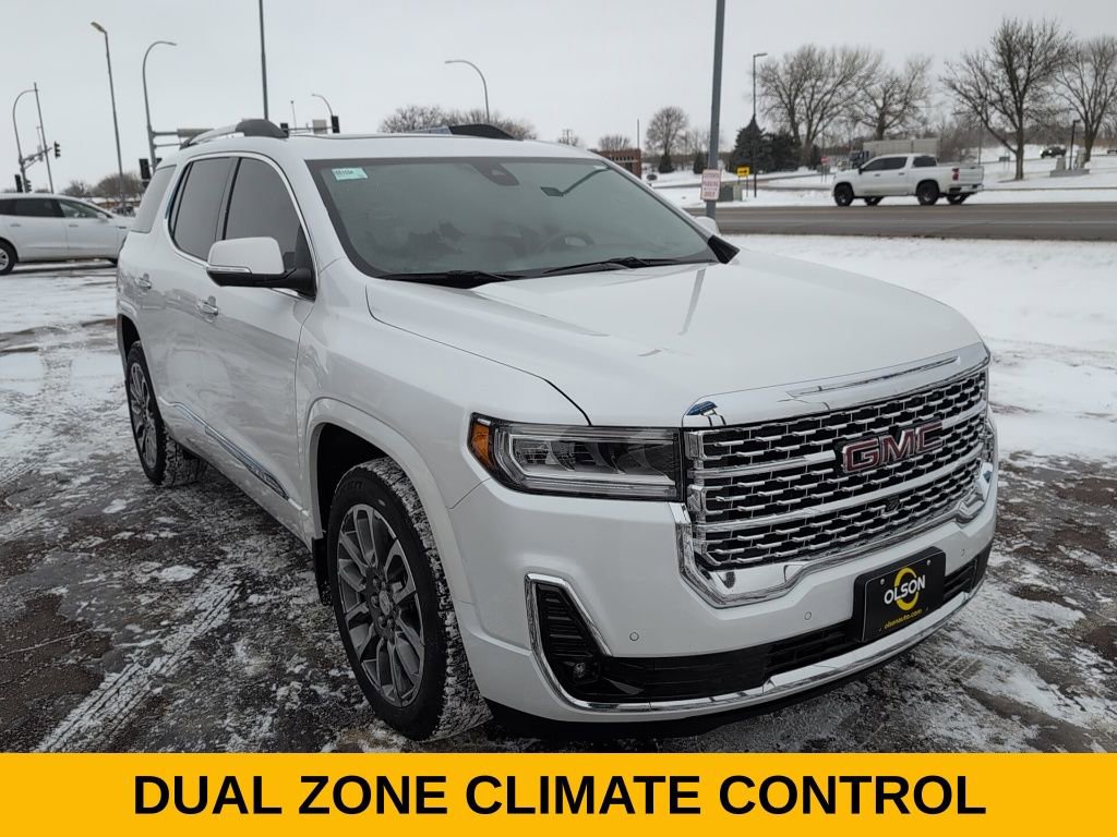 Used 2023 GMC Acadia Denali w/ Denali Ultimate Package image 9