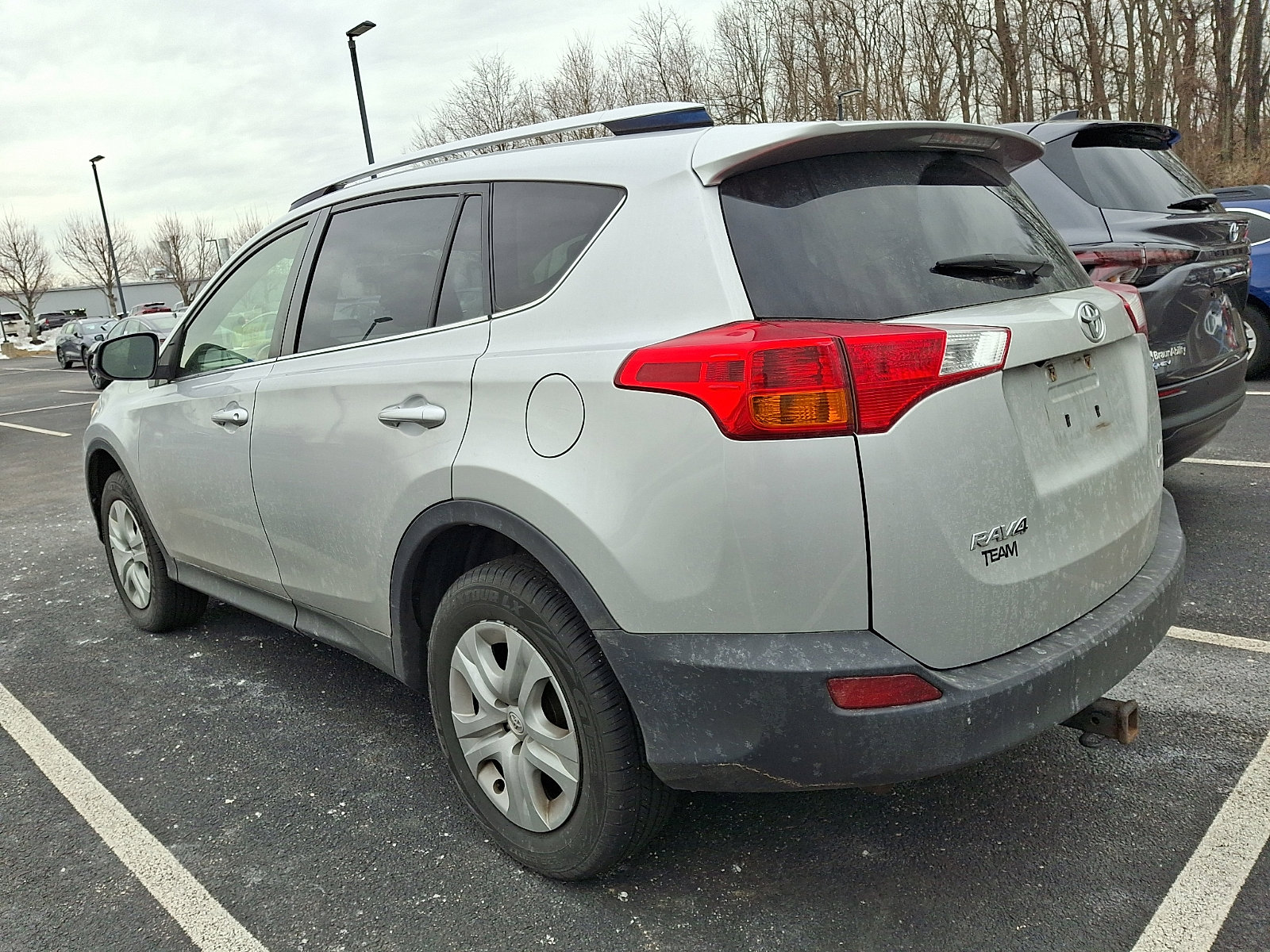 Used 2013 Toyota RAV4 LE image 3