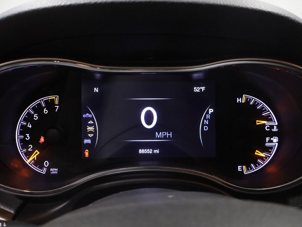 Used 2018 Jeep Grand Cherokee Limited image 43