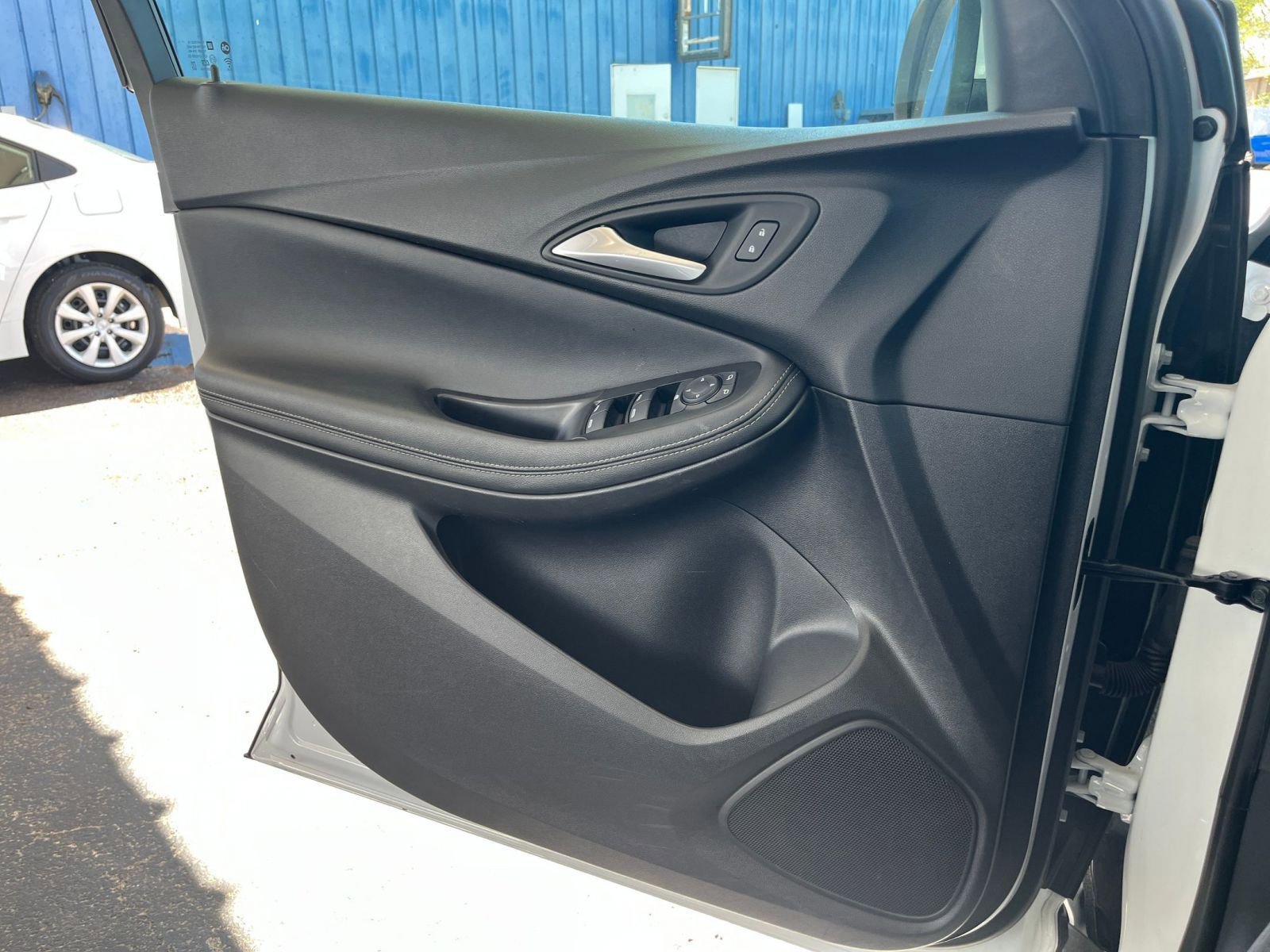 Used 2025 Buick Encore GX Preferred image 18