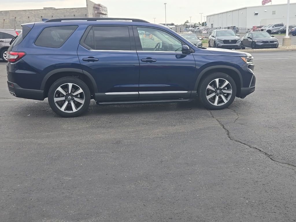 Used 2024 Honda Pilot Elite image 10