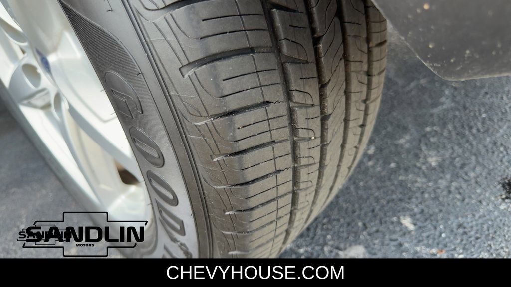 Used 2019 Ford Explorer XLT w/ Equipment Group 202A image 34