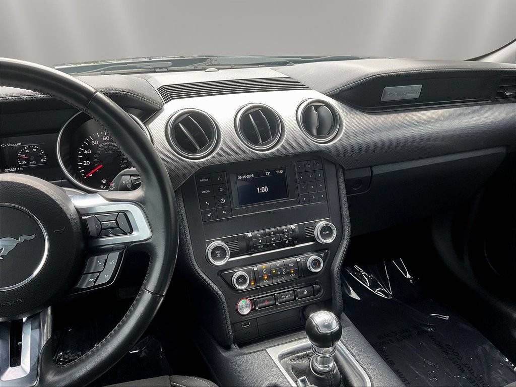 Used 2022 Ford Mustang GT RWD image 9