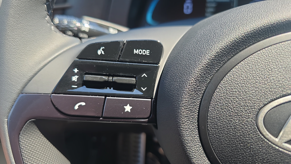 New 2026 Hyundai Elantra Sport FWD image 23