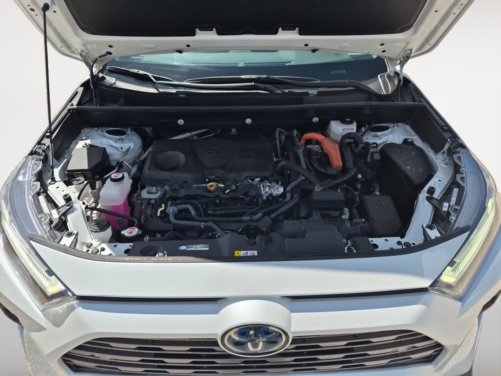 Used 2024 Toyota RAV4 Limited AWD/4WD image 30
