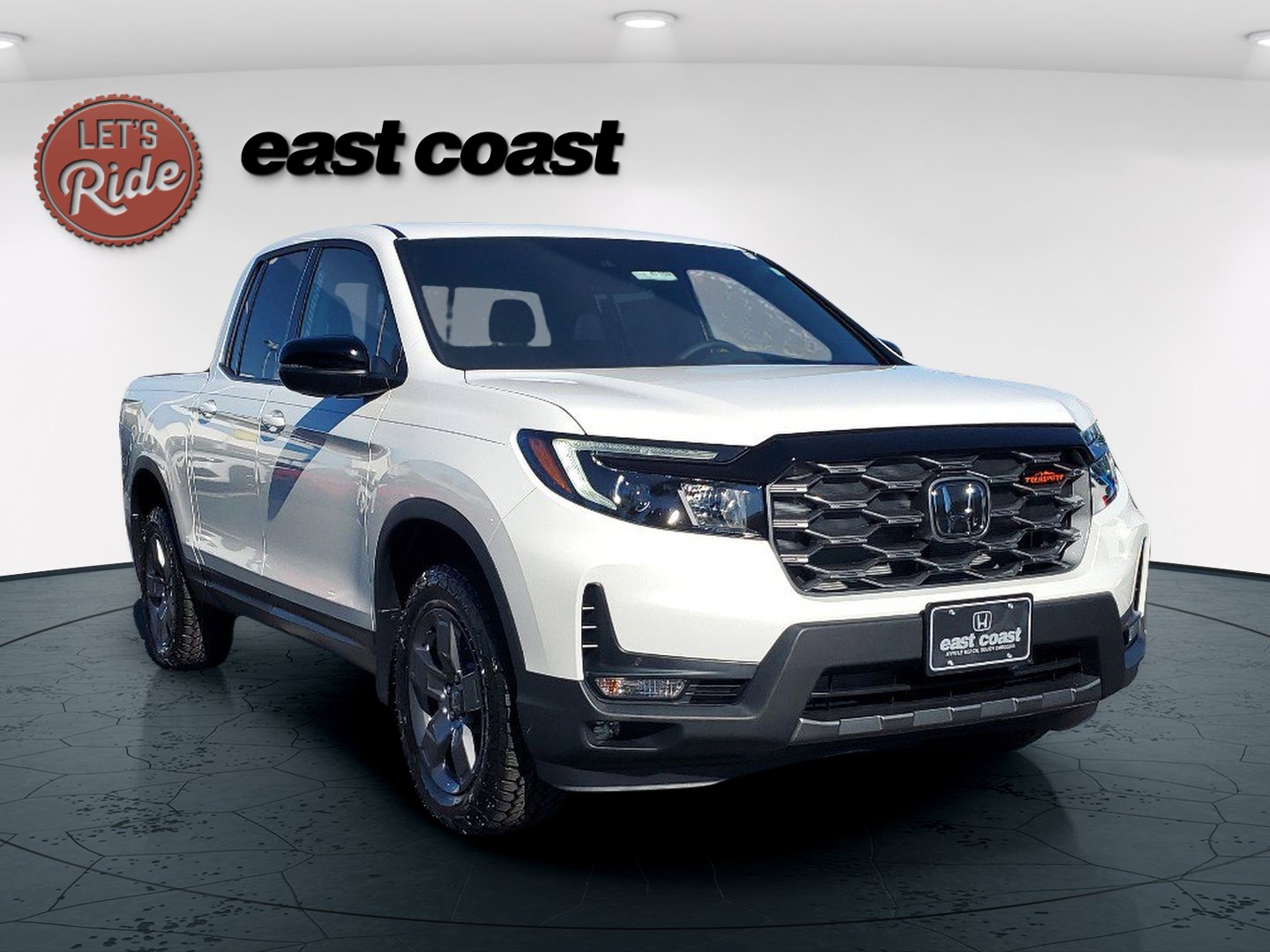Certified 2025 Honda Ridgeline TrailSport image 1