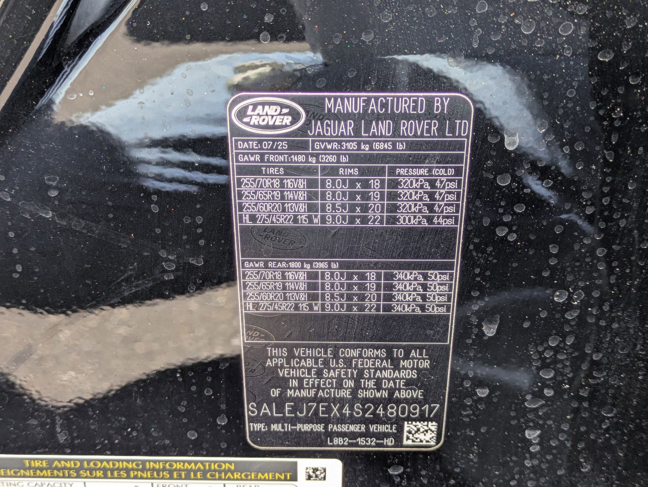 Used 2025 Land Rover Defender 110 S AWD/4WD image 35