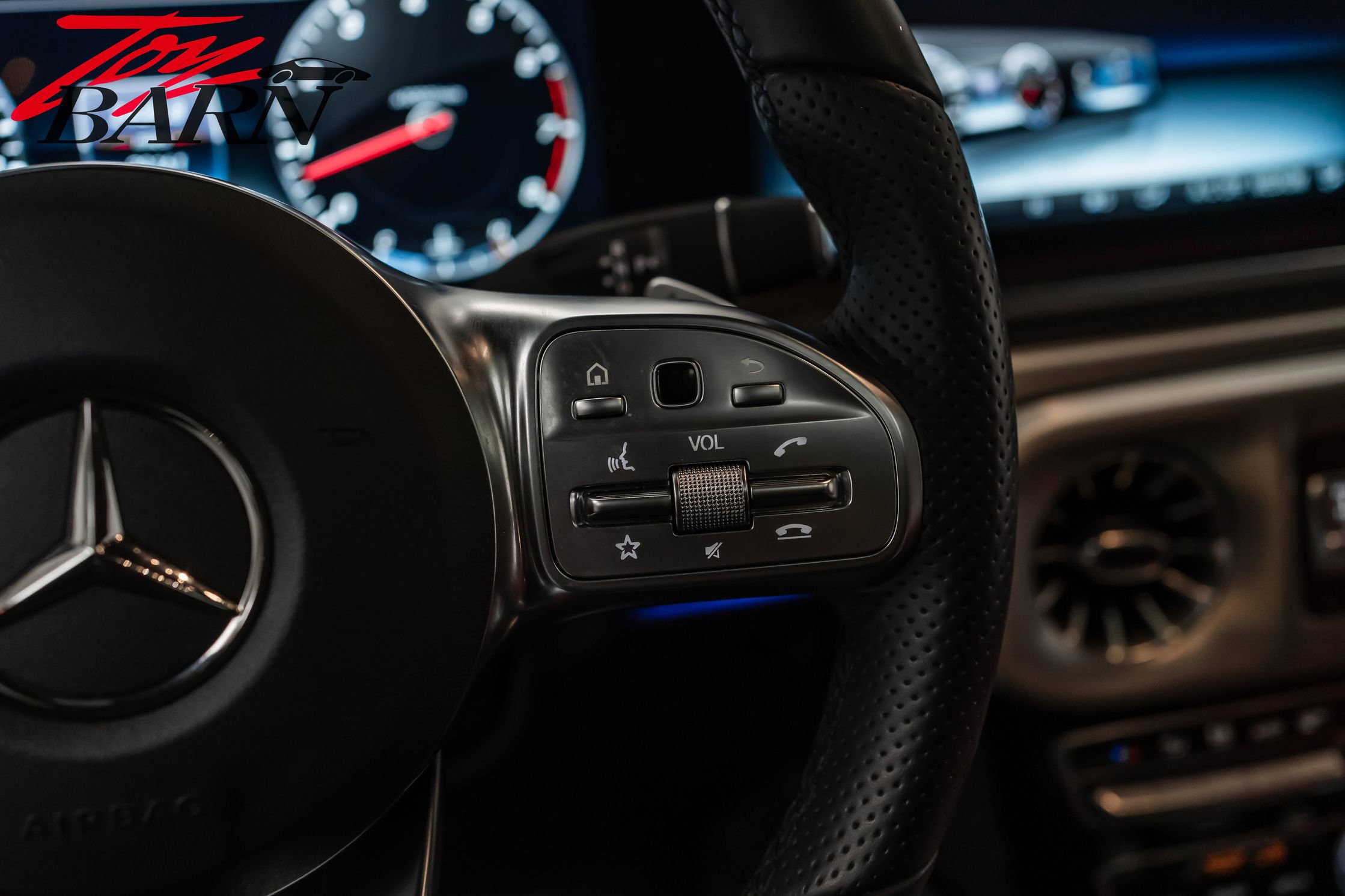 Used 2023 Mercedes-Benz G 550 G 550 image 32