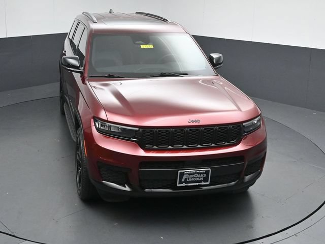 Used 2023 Jeep Grand Cherokee L Laredo AWD/4WD image 47