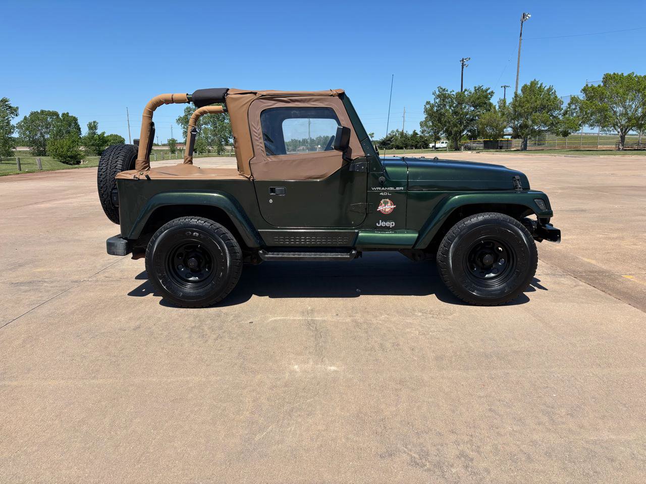 Used 1998 Jeep Wrangler Sahara AWD/4WD image 23