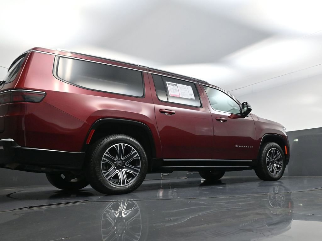 Used 2025 Jeep Wagoneer L Series II w/ 8-pass Seating Package image 23