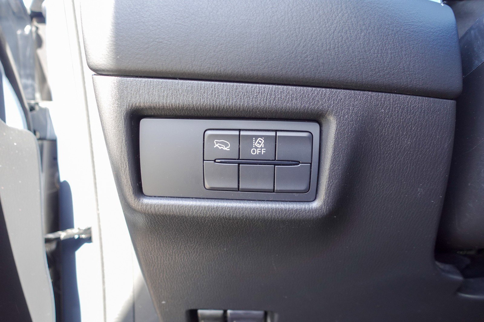 Used 2023 MAZDA CX-5 Carbon Edition image 12