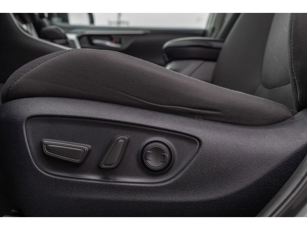 Used 2021 Toyota RAV4 XLE image 16