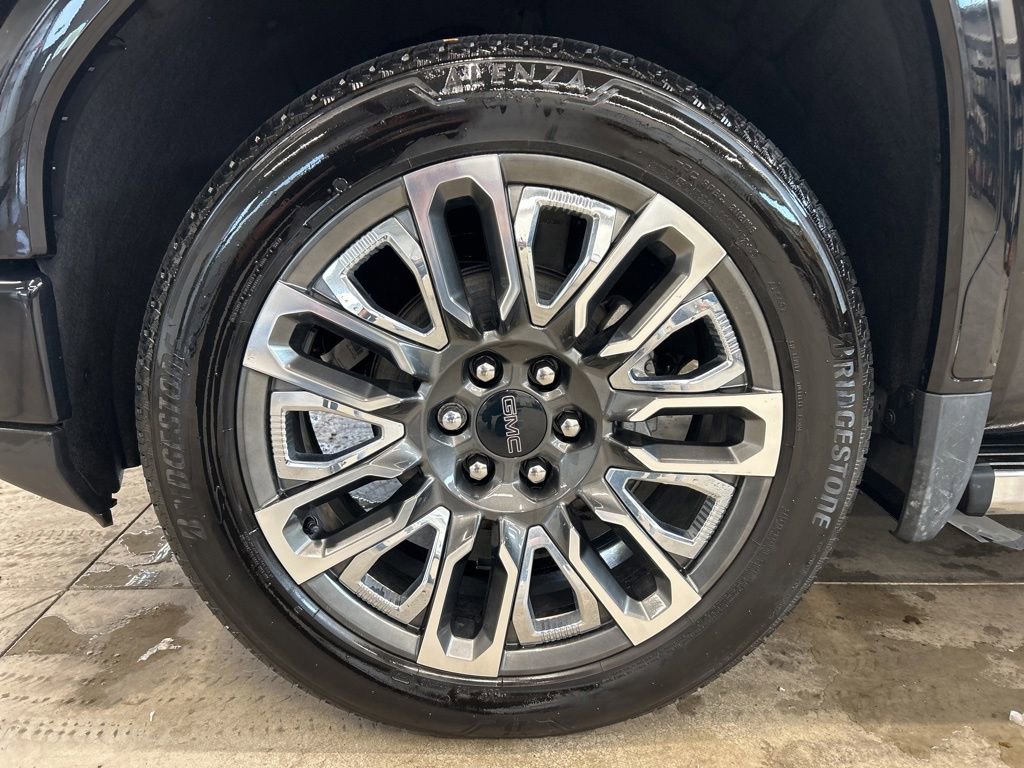 Used 2024 GMC Sierra 1500 Denali Ultimate AWD/4WD image 13