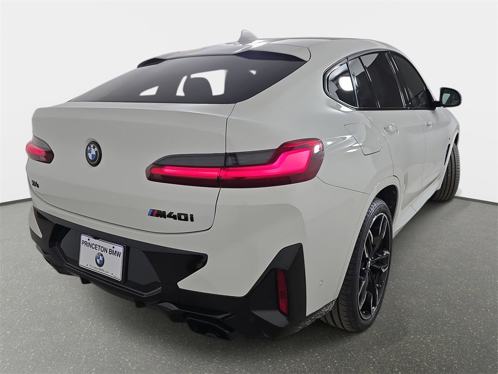 Certified 2024 BMW X4 M40i image 36