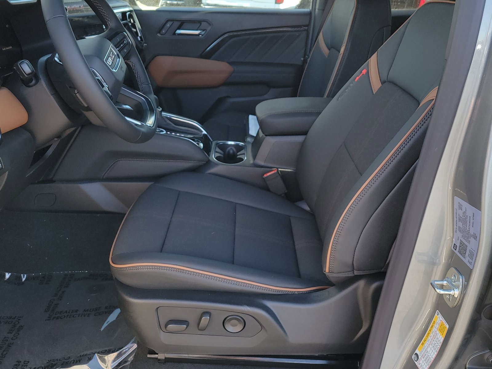 New 2026 GMC Canyon AT4 image 6