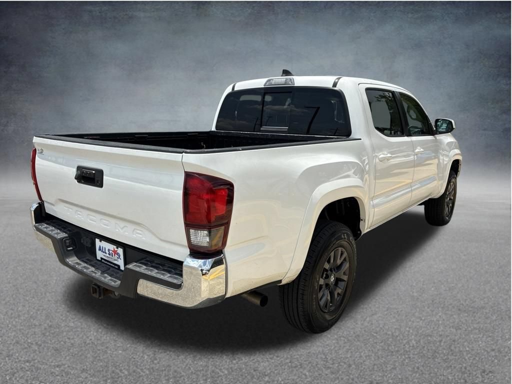 Used 2020 Toyota Tacoma SR5 AWD/4WD image 8