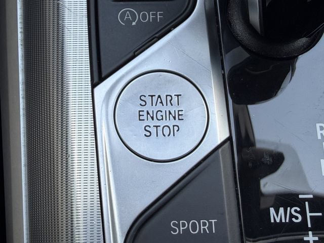 Used 2020 BMW 330i Sedan w/ Convenience Package RWD image 19