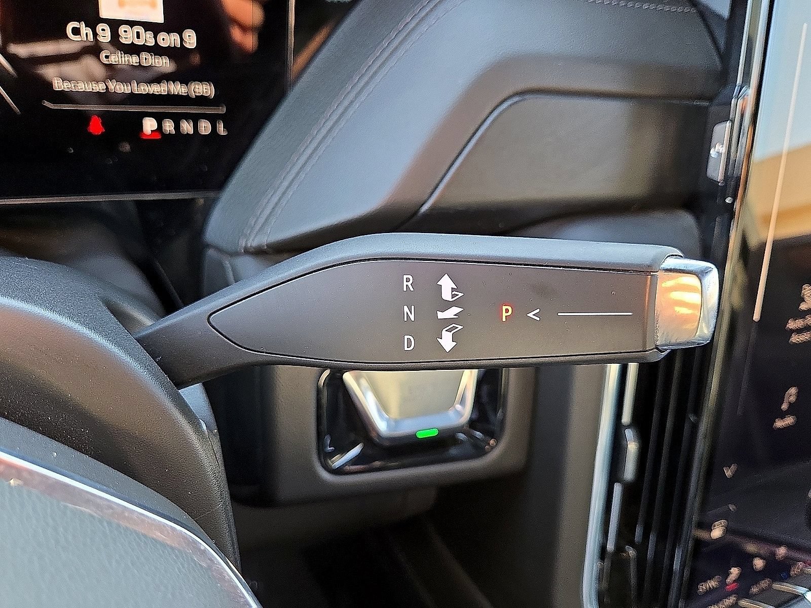 Used 2025 GMC Yukon Denali AWD/4WD image 32