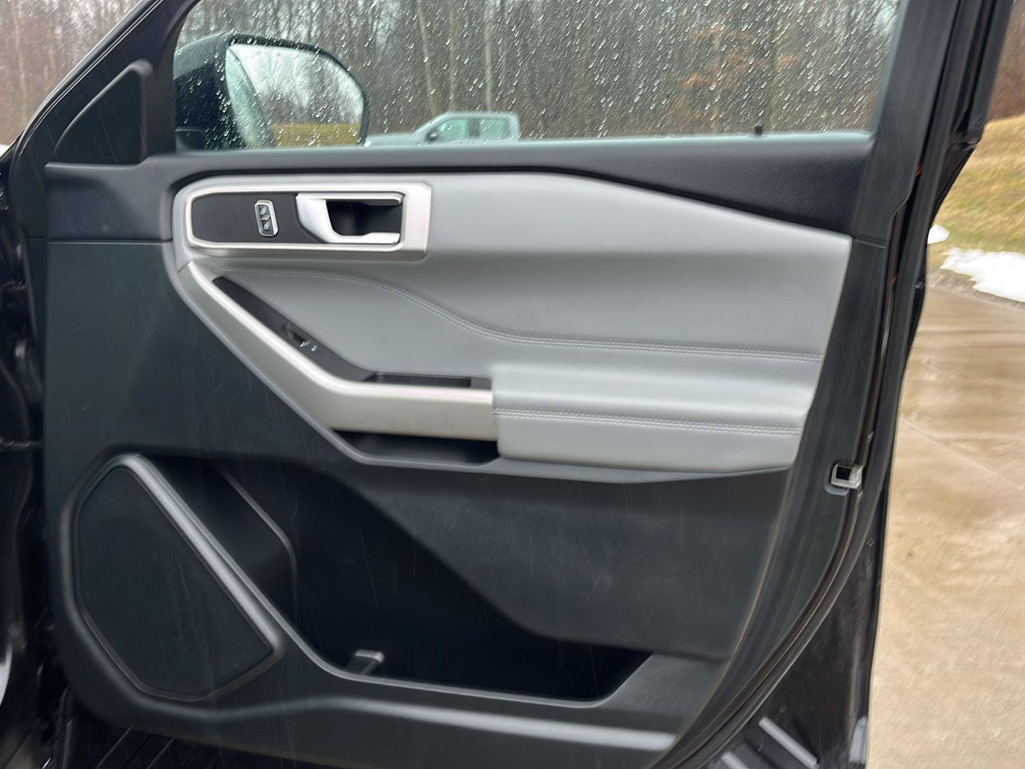 Used 2023 Ford Explorer XLT w/ Equipment Group 202A image 30