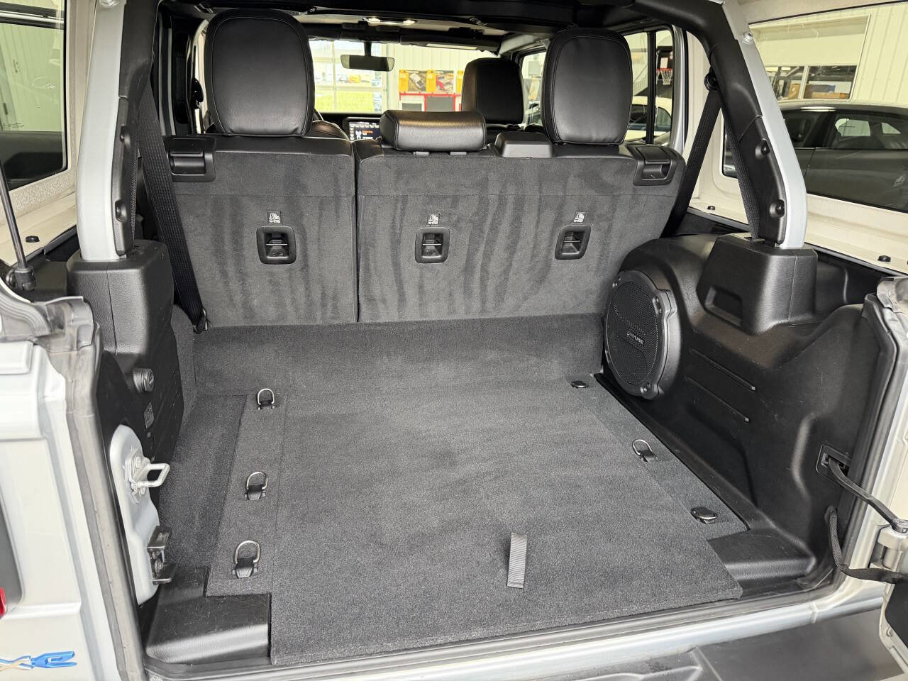 Used 2023 Jeep Wrangler Unlimited Sahara w/ Cold Weather Group image 24