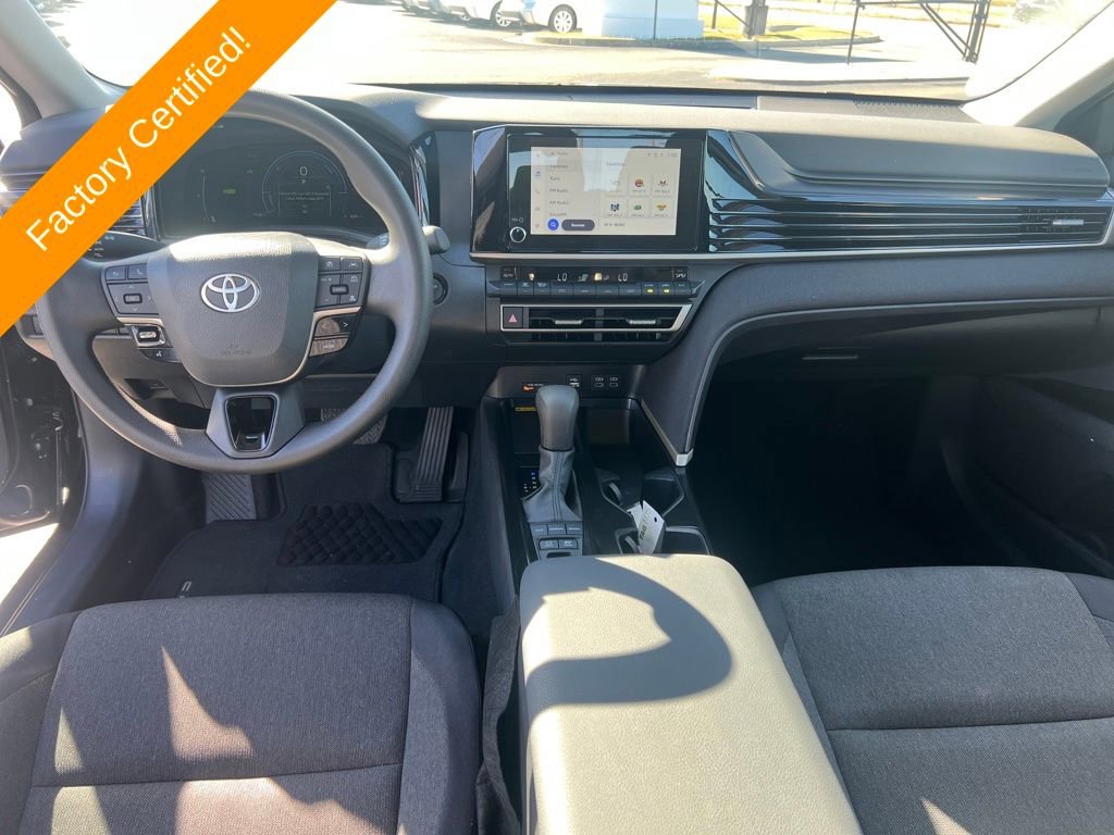 Used 2025 Toyota Camry LE image 13