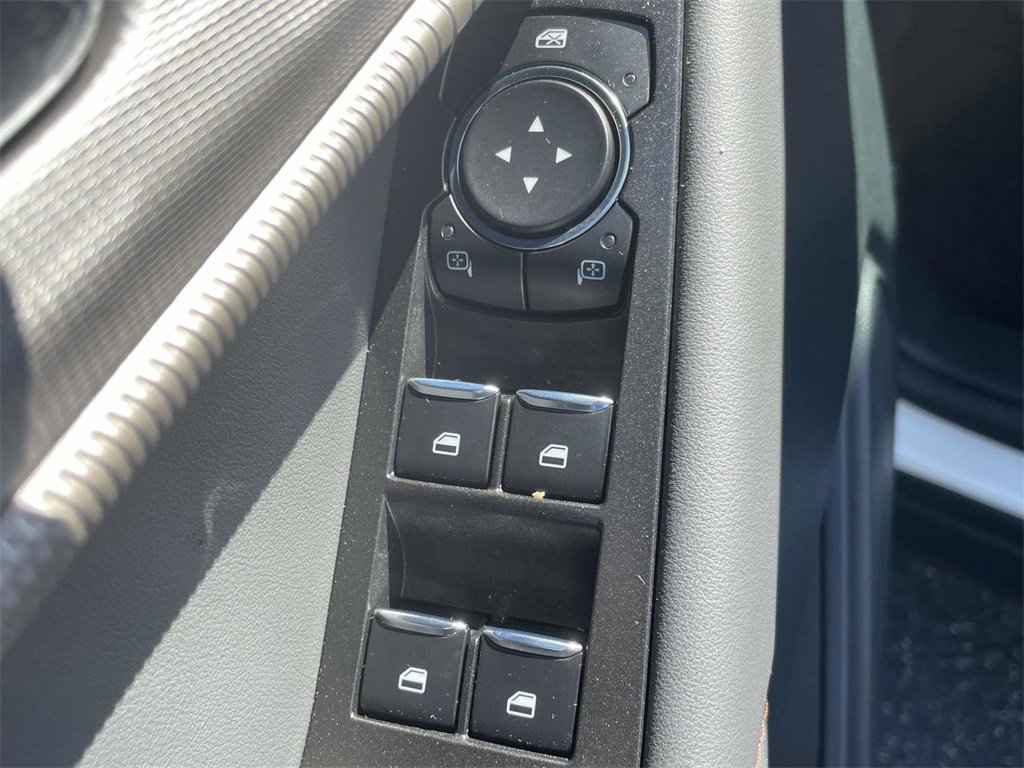 New 2025 Ford Explorer Active image 16