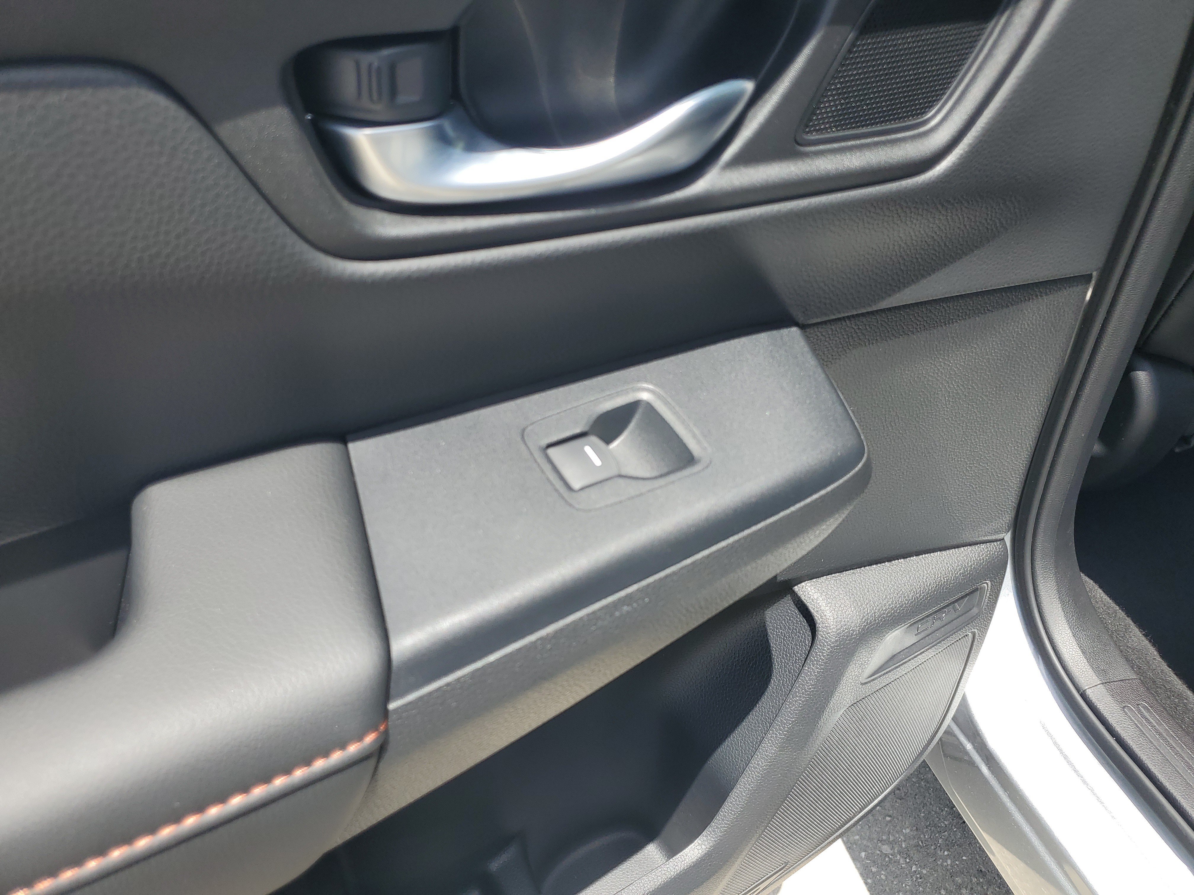 Used 2025 Honda CR-V Sport-L image 14