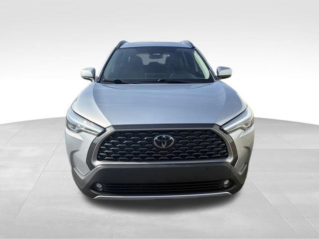 Used 2023 Toyota Corolla Cross XLE AWD/4WD image 8
