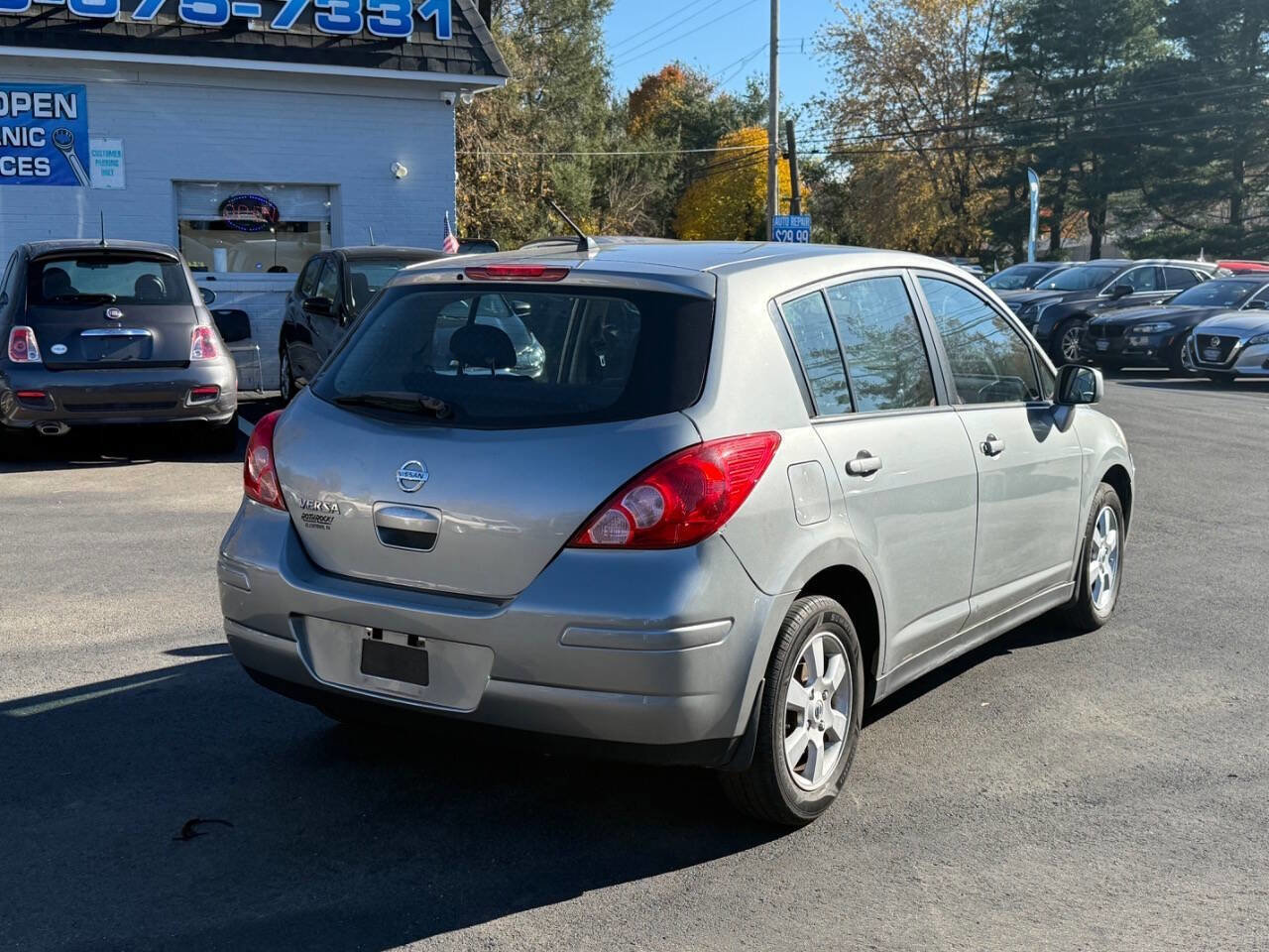 Used 2009 Nissan Versa 1.8 S w/ PWR Pkg image 11