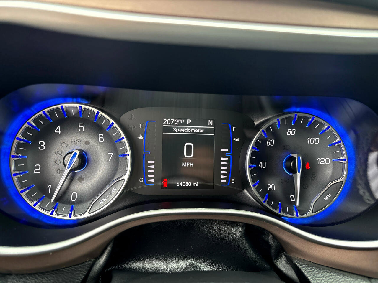 Used 2023 Chrysler Voyager LX image 19