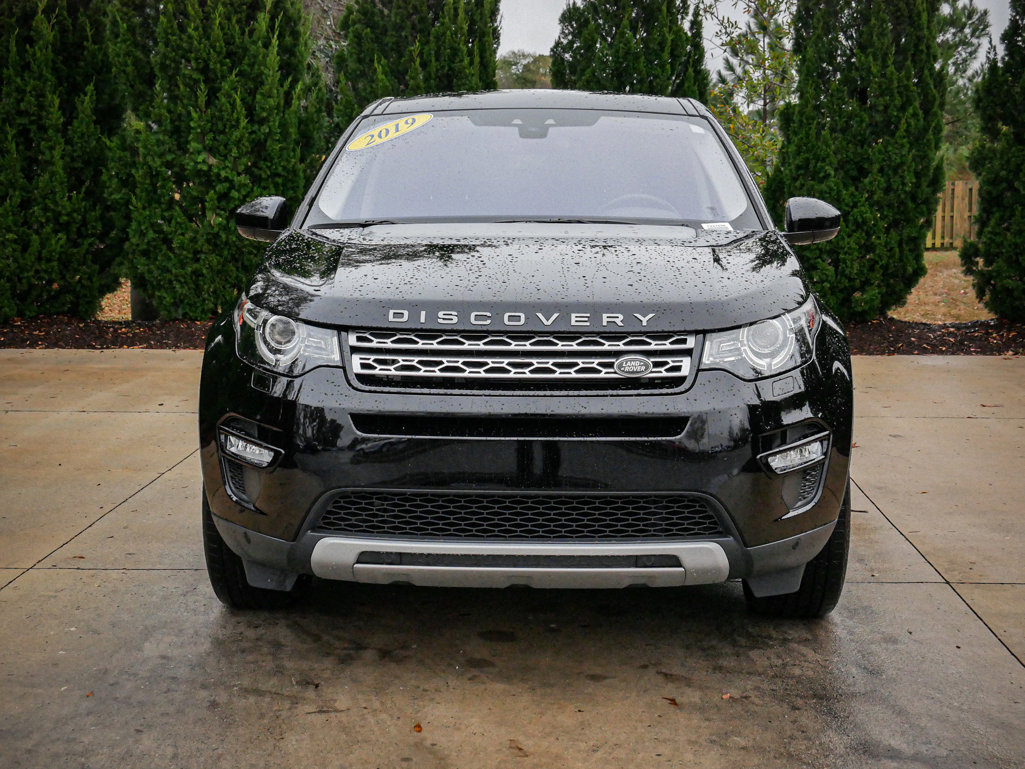 Used 2019 Land Rover Discovery Sport HSE image 3