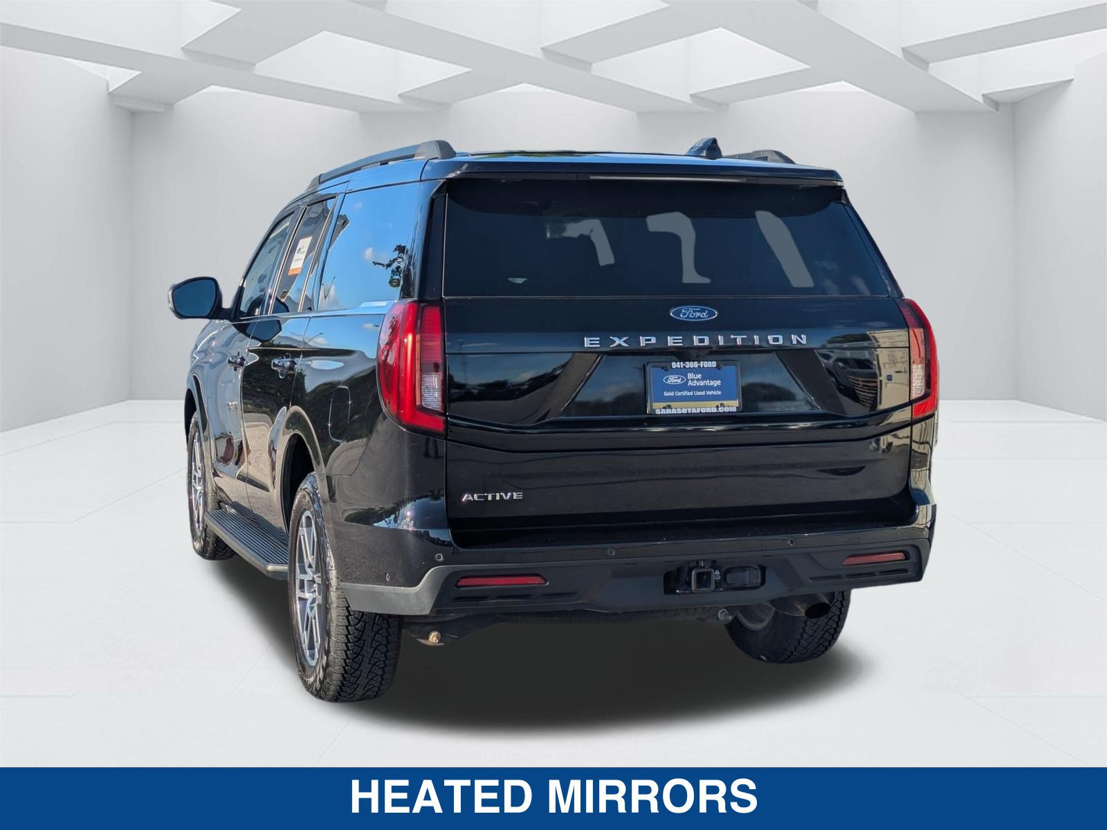 Used 2025 Ford Expedition Active AWD/4WD image 7