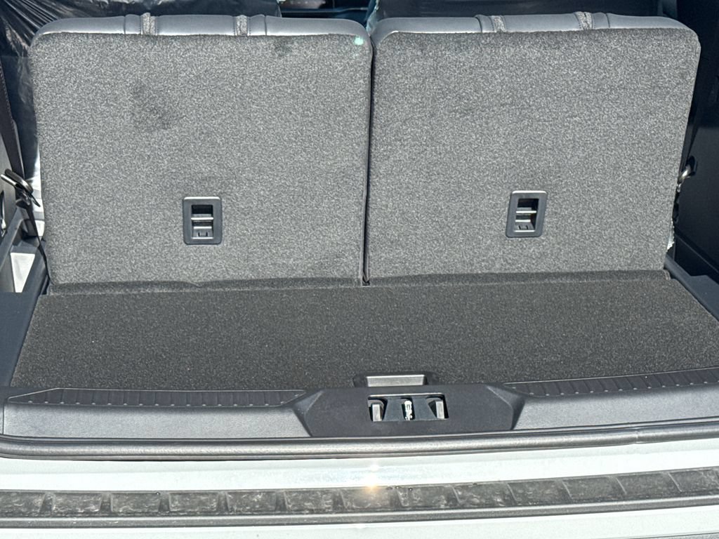 New 2027 Ford Explorer ST RWD image 21