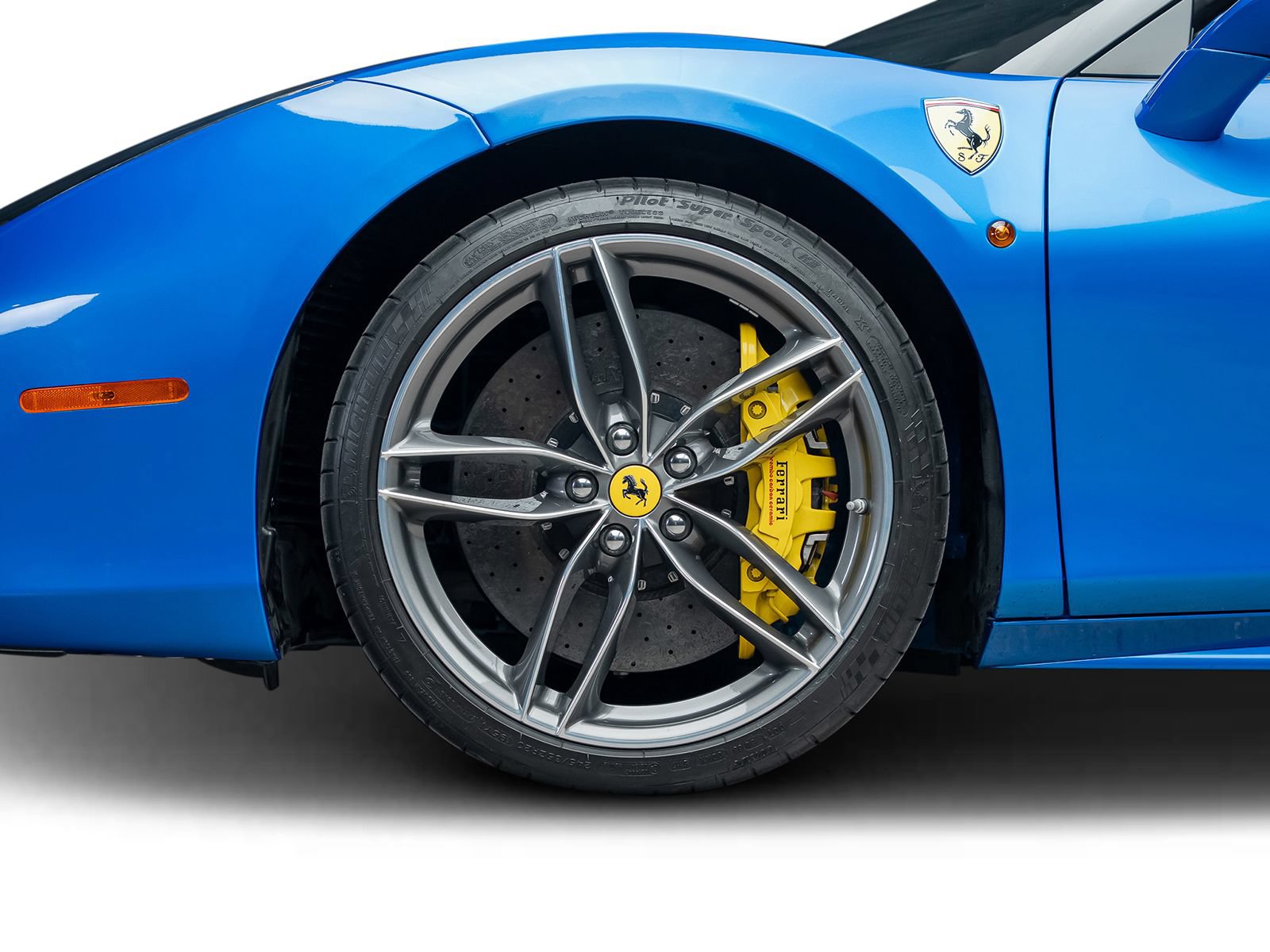 Used 2018 Ferrari 488 Spider RWD image 23