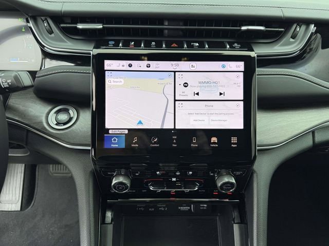 Used 2022 Jeep Grand Cherokee Overland w/ Advanced Protech Group III image 26