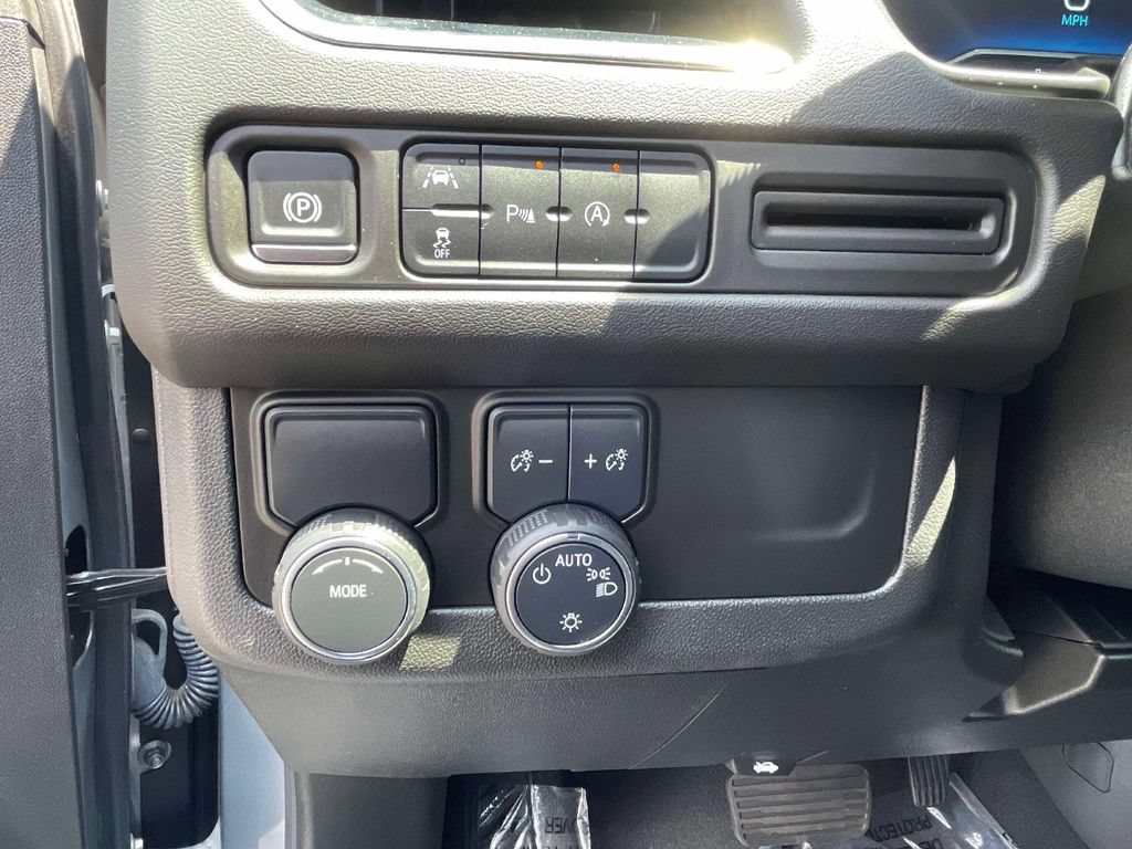 Used 2024 Chevrolet Tahoe LT RWD image 18
