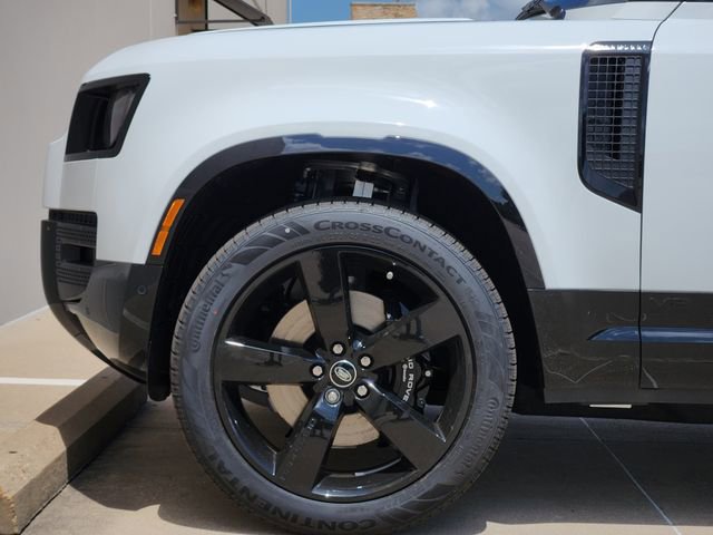 New 2025 Land Rover Defender 110 V8 AWD/4WD image 6