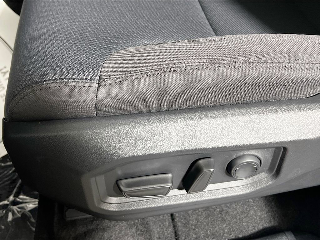 Used 2025 Toyota Tundra SR5 w/ TRD Off-Road Package AWD/4WD image 16