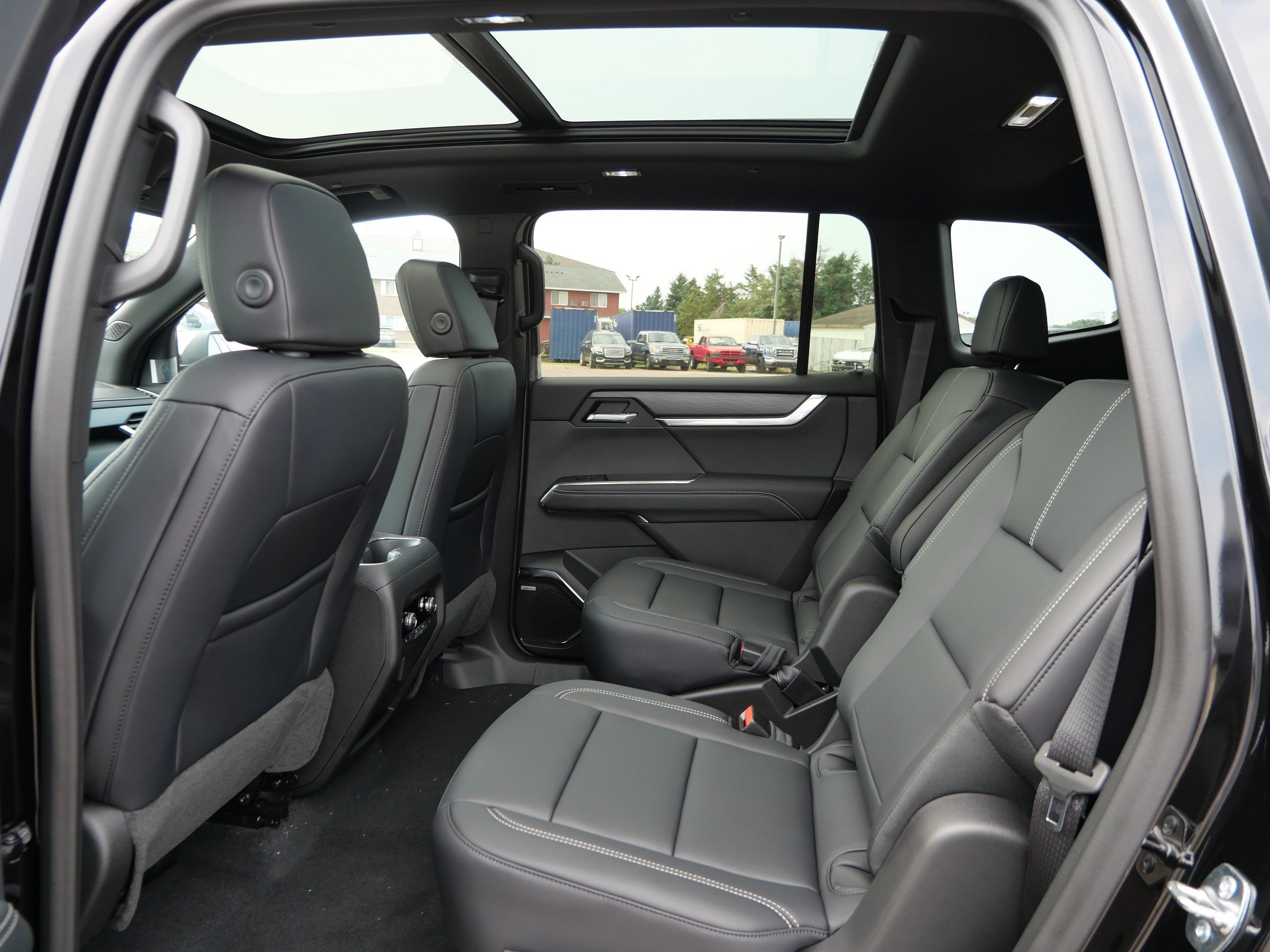 New 2026 GMC Acadia Elevation w/ Super Cruise Package AWD/4WD image 11