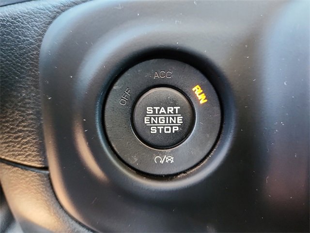 Used 2018 Jeep Wrangler Unlimited Sahara image 19