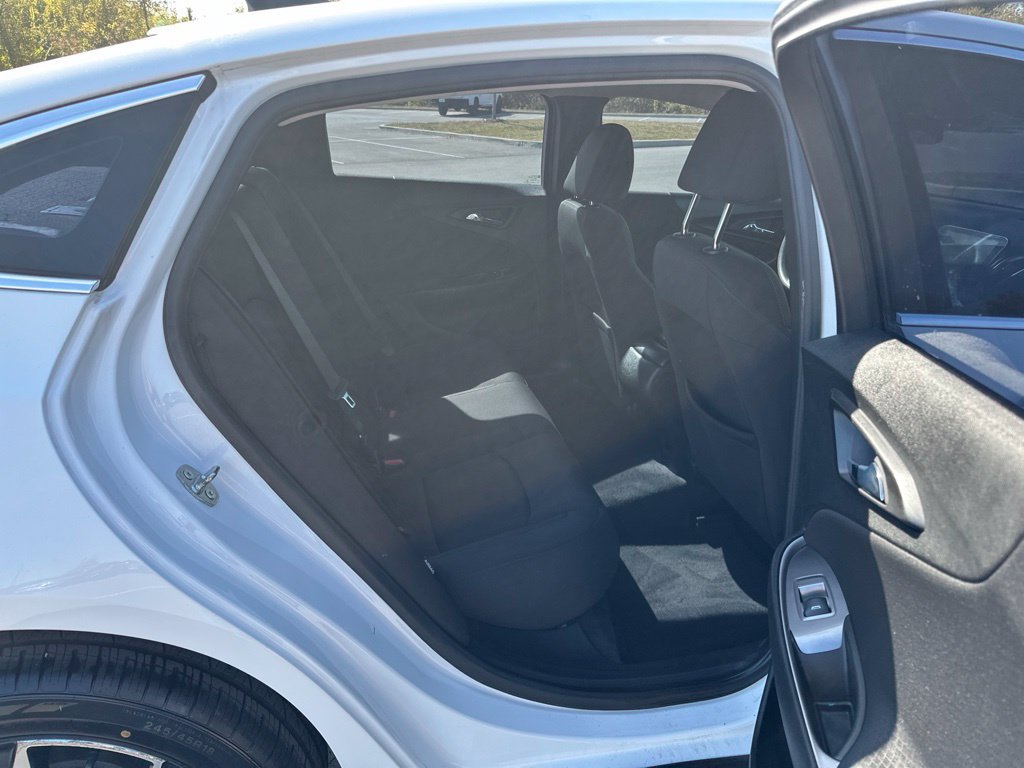 Used 2019 Chevrolet Malibu LS FWD image 22